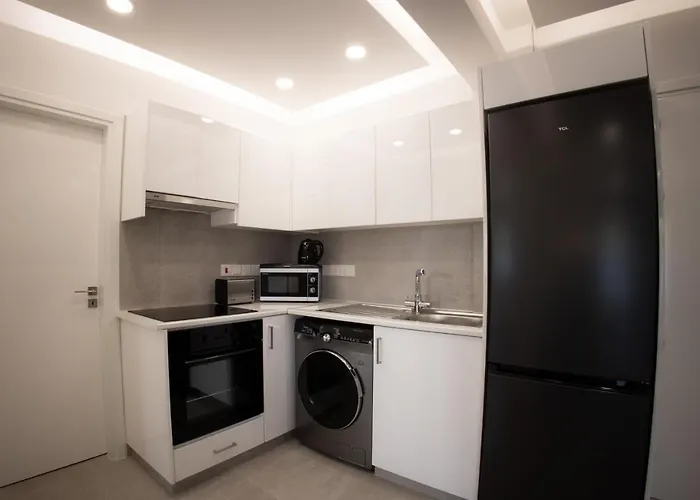 Phaedrus Living: Luxury Mackenzie Flat Lägenhet Larnaca